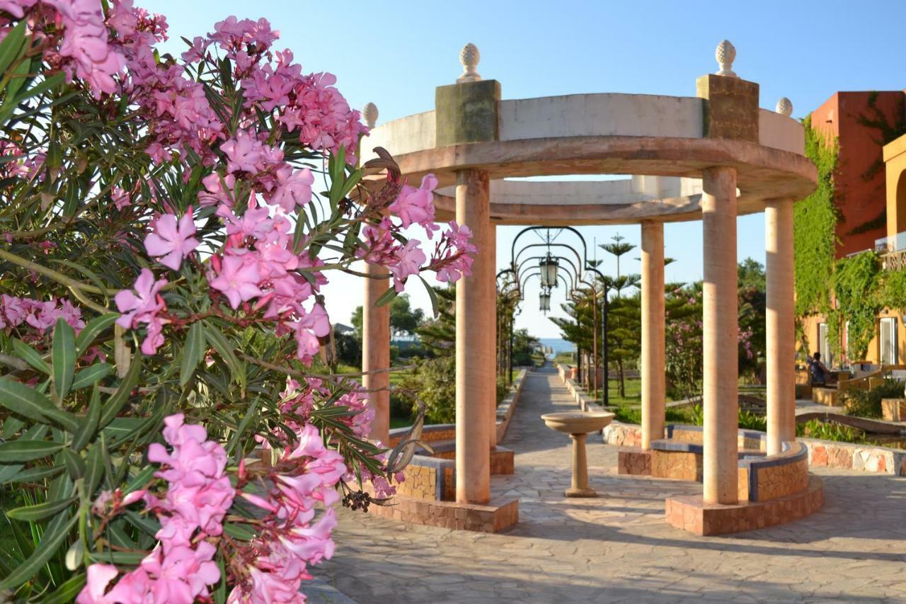 Orpheas Resort Hotel (Adults Only) Paralia Kourna Dış mekan fotoğraf