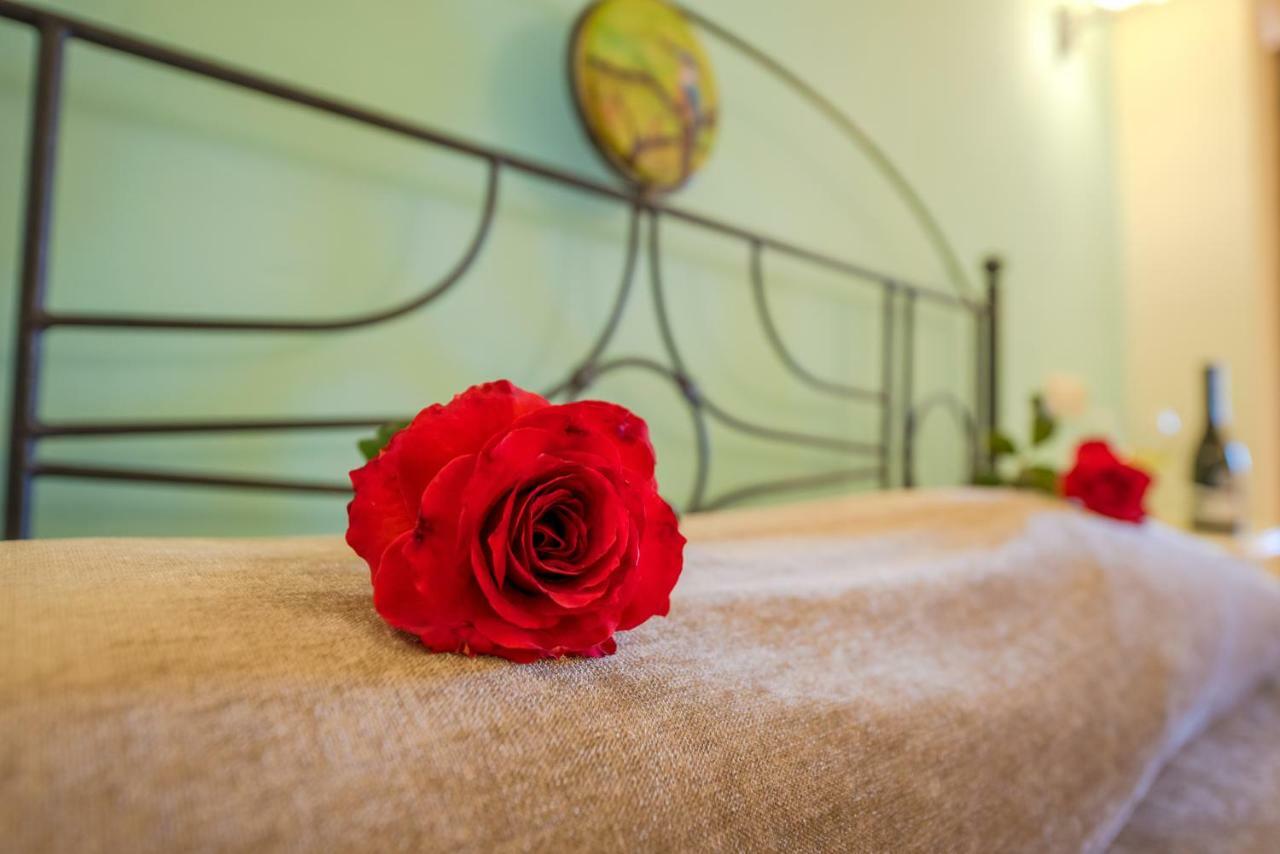 Orpheas Resort Hotel (Adults Only) Paralia Kourna Dış mekan fotoğraf